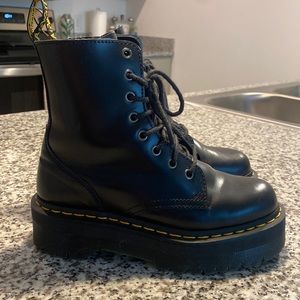 Dr martens Leather Platform Boots like new only worn a couple times